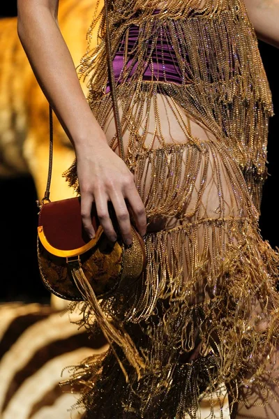 Look 5